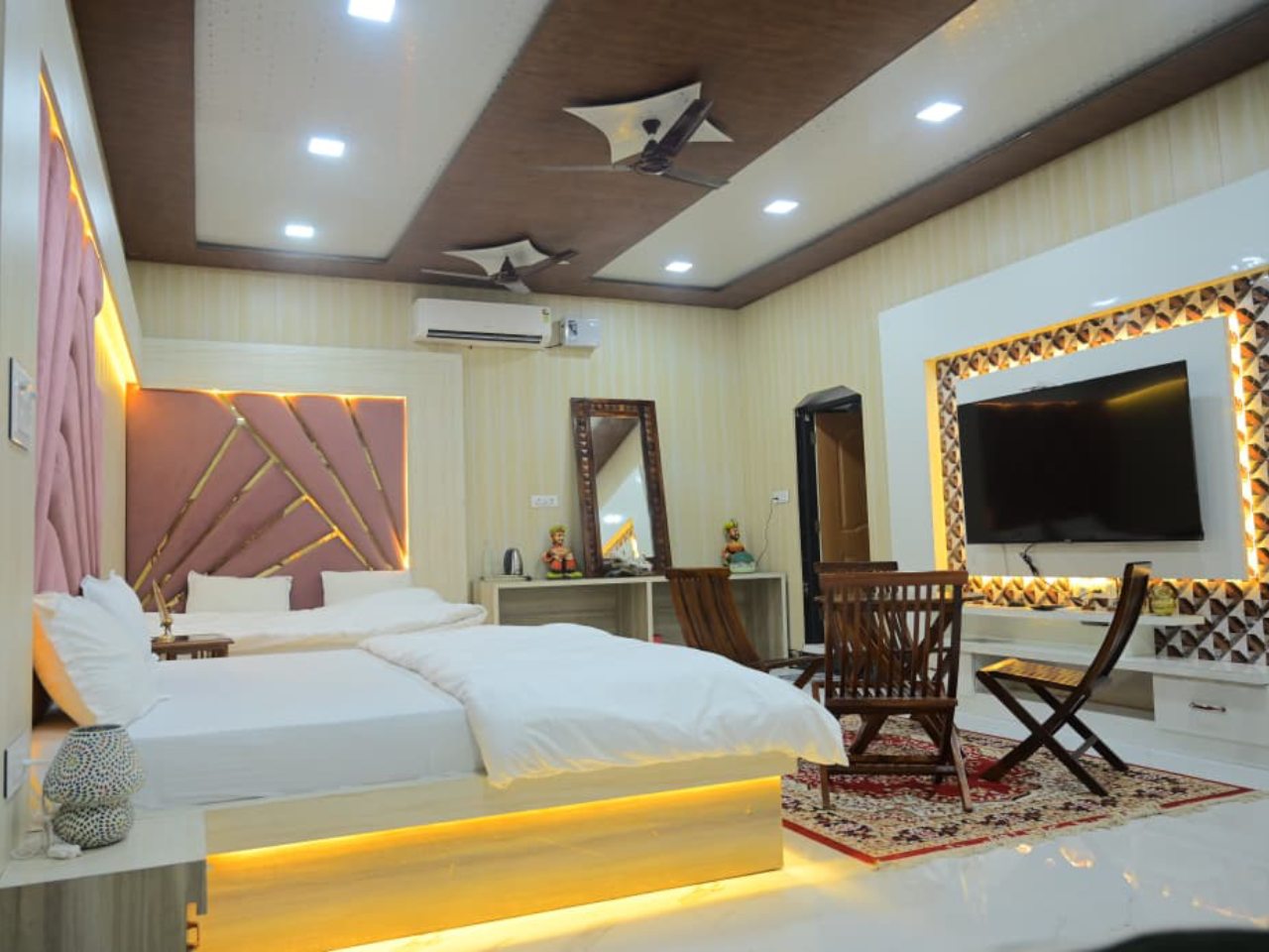 family suite room in Ayodhya